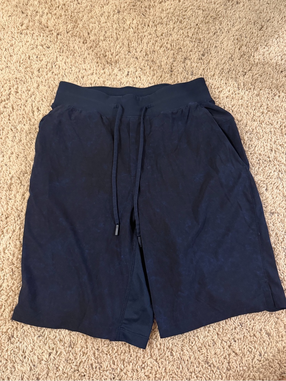 Men’s lululemon zeroed in short size small